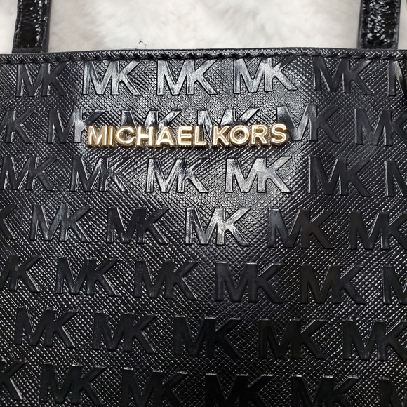 MICHAEL KORS Shoulder Monogram Bag w/ Dust Bag • EUC - Picture 2 of 8